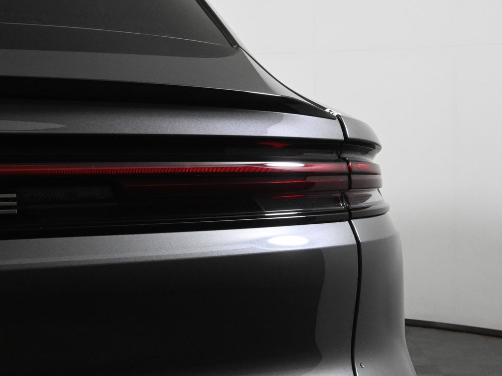 Thumbnail: 2026 Porsche  - 13