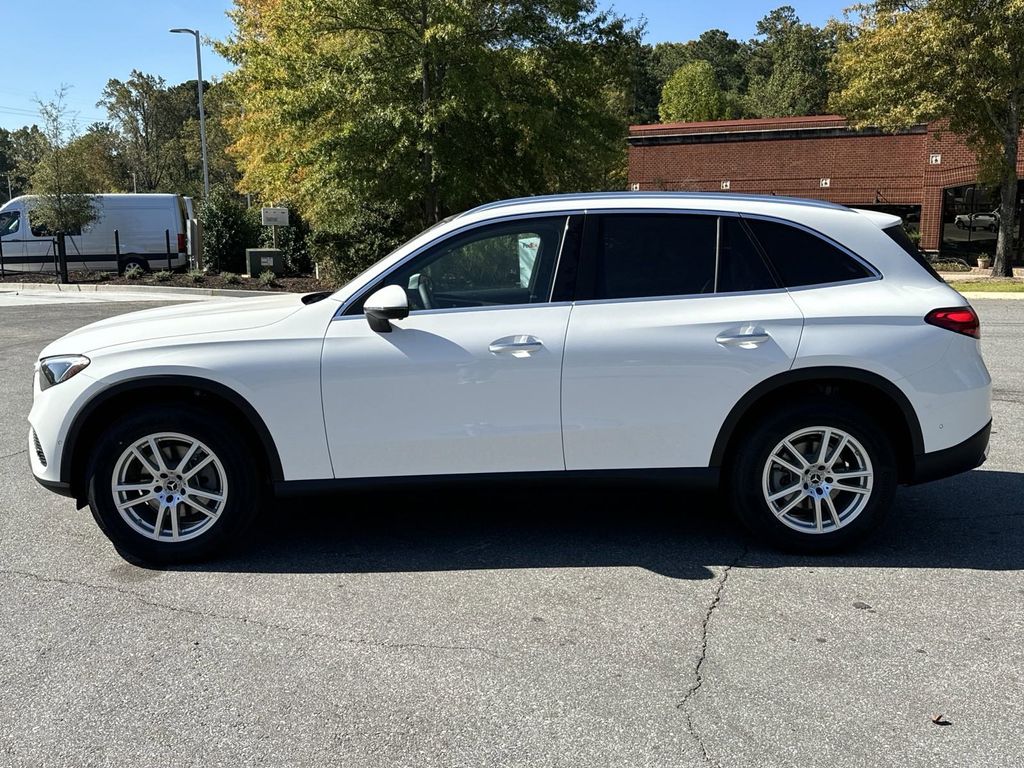 2025 Mercedes-Benz GLC GLC 300 5