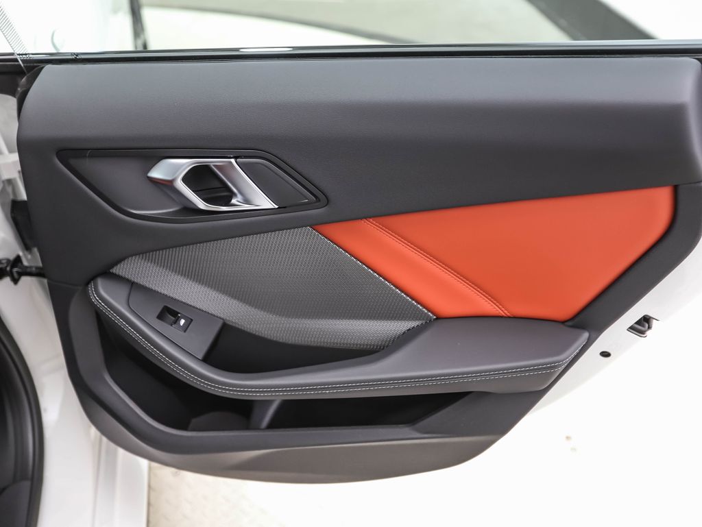 Thumbnail: 2025 BMW 2 Series - 25