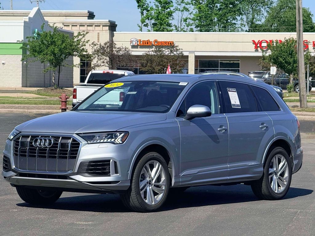 Silver 2024 Audi Q7 quattro Premium Plus 55 TFSI SUV / Crossover All-Wheel Drive 8-Speed Automatic