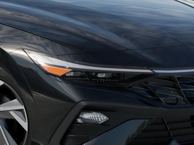 2025 Hyundai Elantra Sport 9