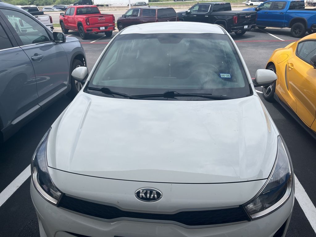 Thumbnail: 2020 Kia Rio - 2