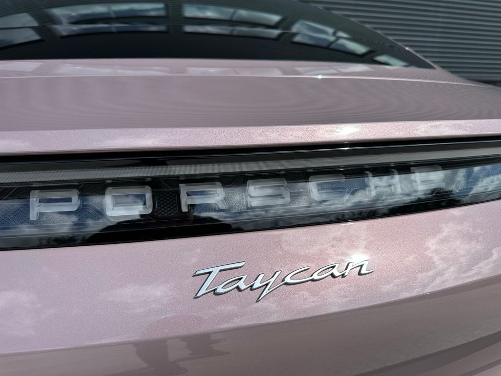 2025 Porsche Taycan  12