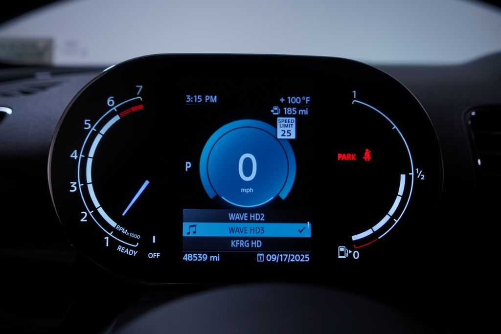 Thumbnail: 2023 MINI Cooper Clubman - 21