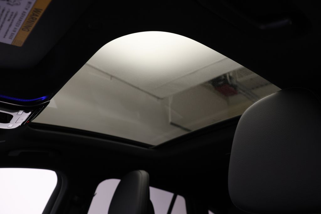 Thumbnail: 2025 Mercedes-Benz GLC - 25