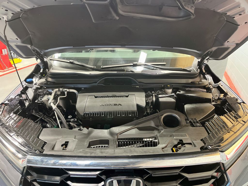 Used 2025 Charcoal Honda Touring image 33
