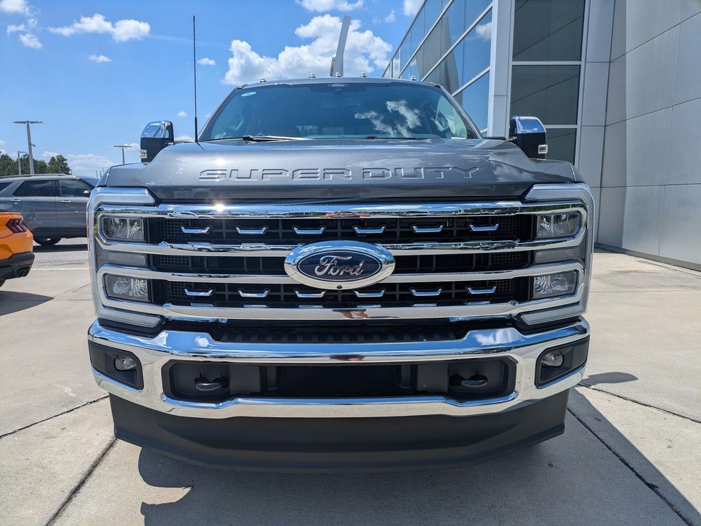 2026 Ford F-350 Super Duty LARIAT