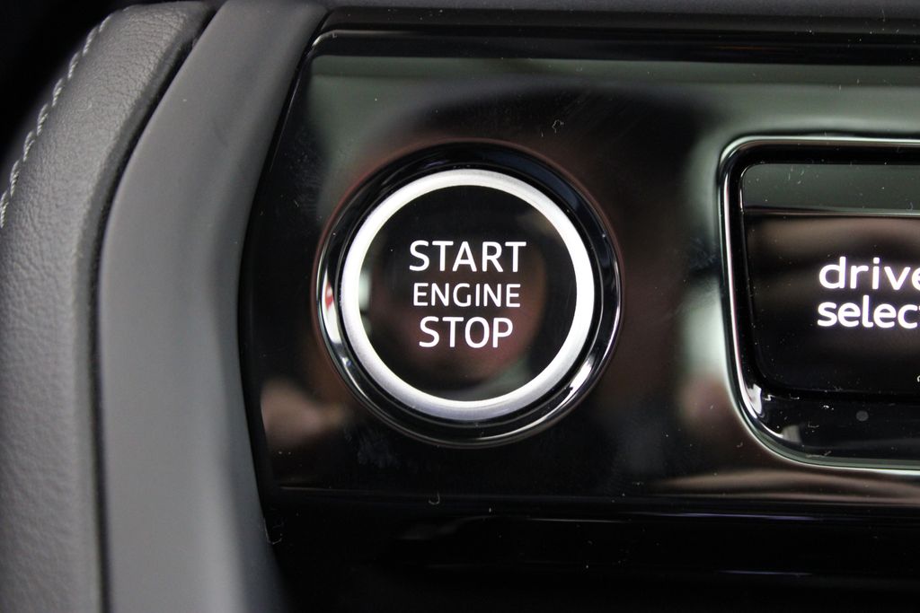 new 2025 Audi Q5 car, priced at $57,114