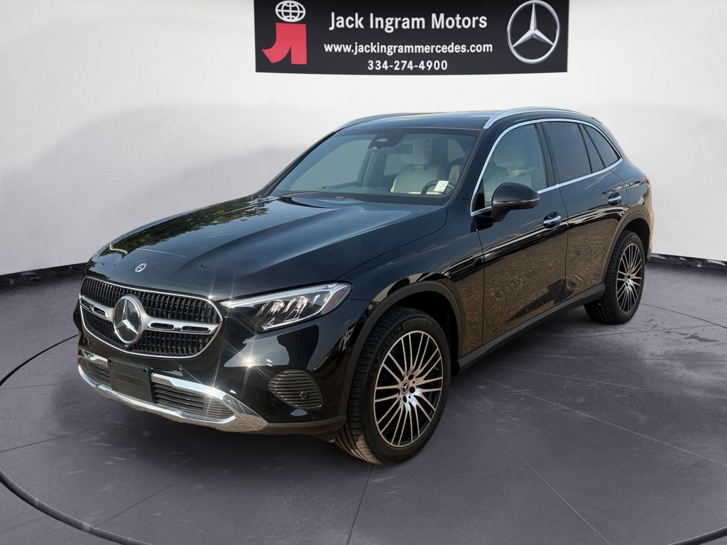  2024 Mercedes-Benz GLC 300 RWD   
