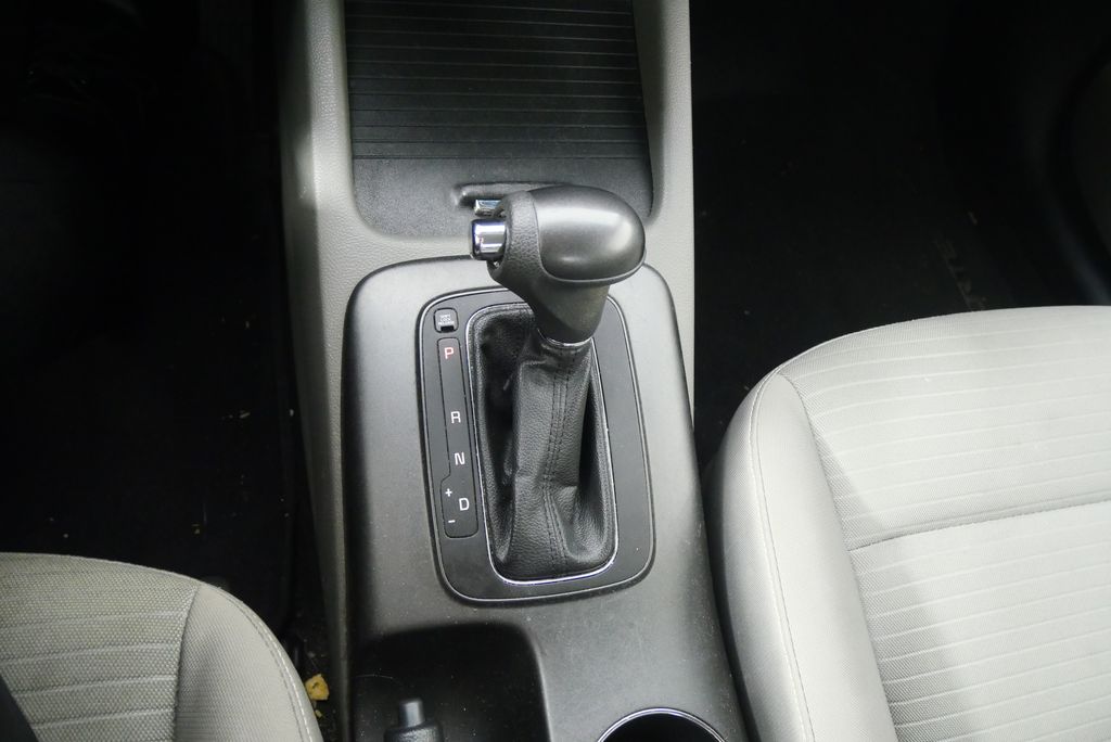 2016 Kia Forte LX 22