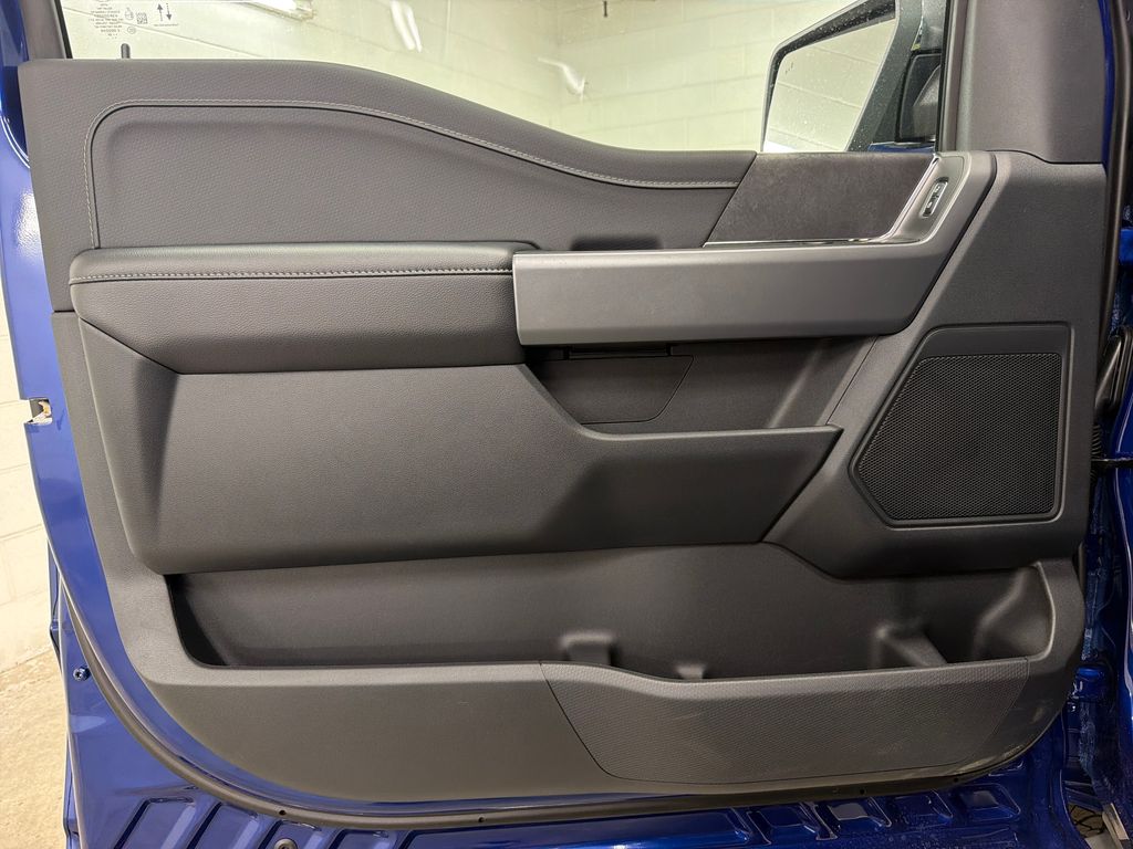 New 2026 Blue Ford XLT image 15