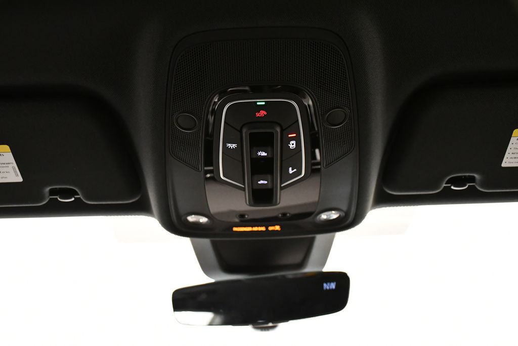 Thumbnail: 2026 Audi Q8 - 19