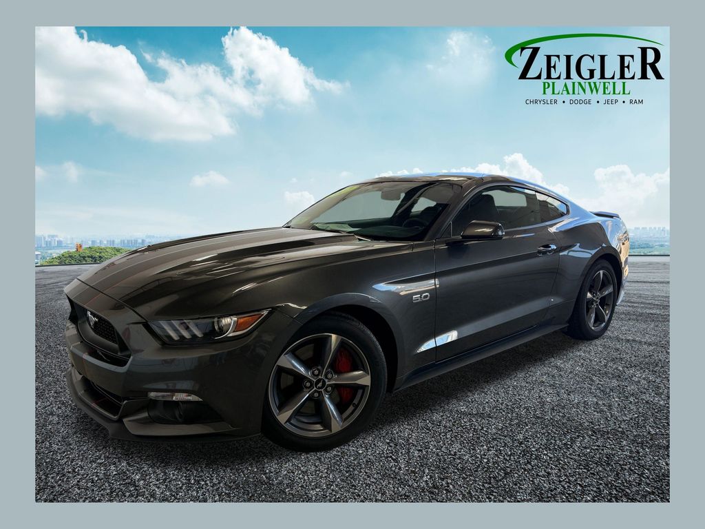 2017 Ford Mustang GT Premium Coupe RWD
