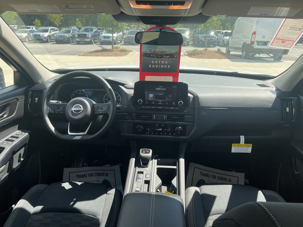 2025 Glacier White Nissan Pathfinder S FWD SUV