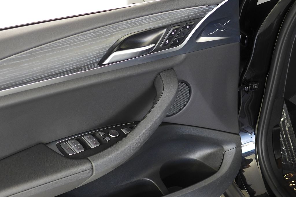 Thumbnail: 2022 BMW X3 - 12