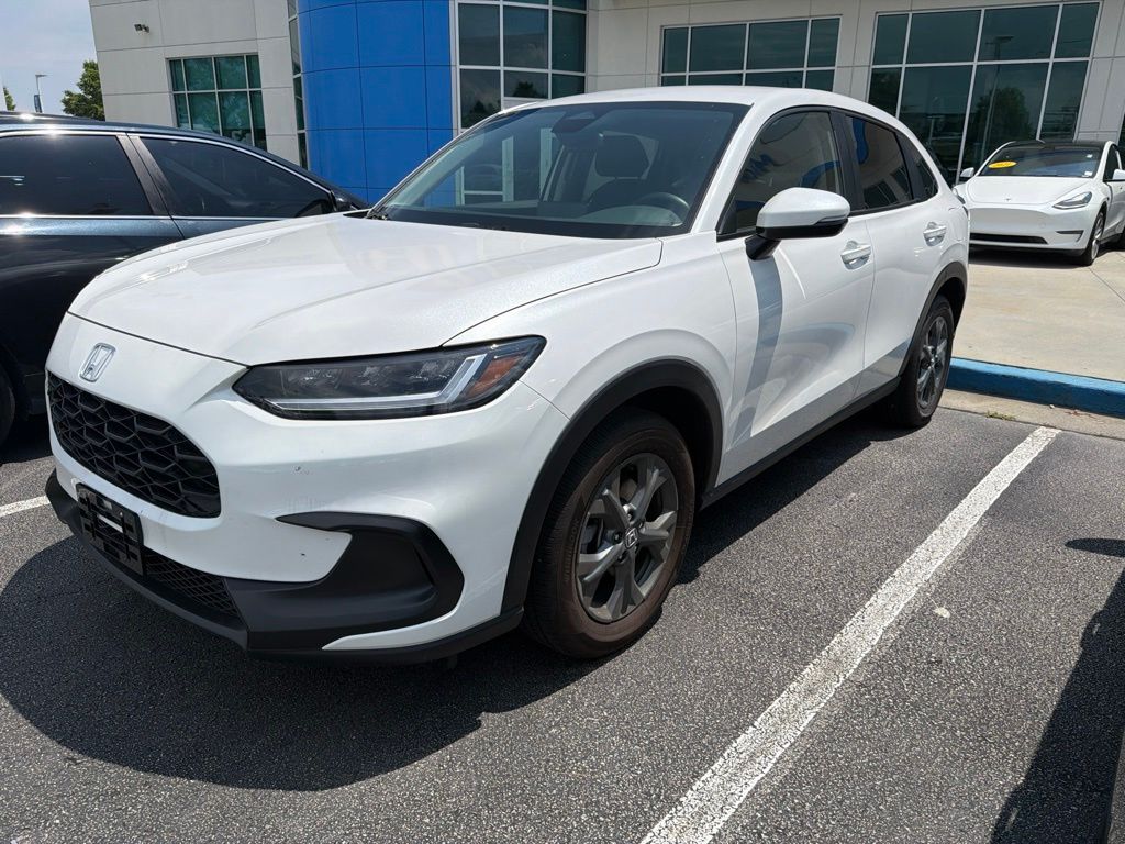 Certified Used 2026 White Honda LX image 2