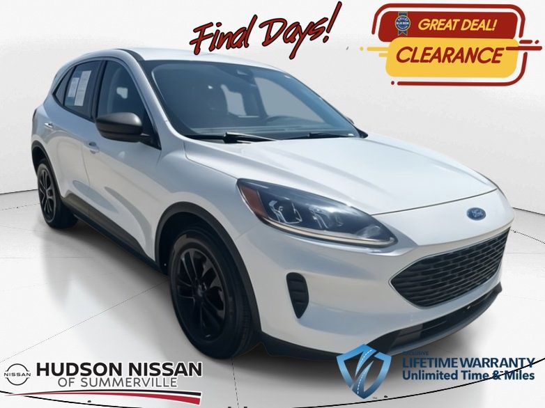 2022 Oxford White Ford Escape SE SUV