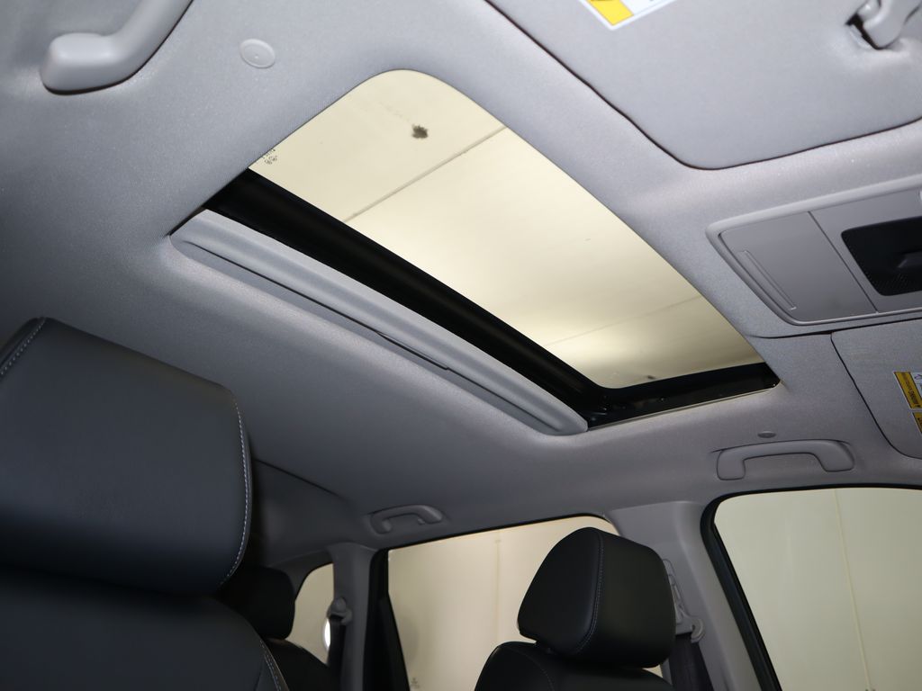 Thumbnail: 2023 Honda CR-V - 18