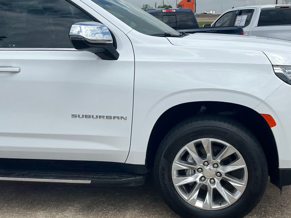 2023 Chevrolet Suburban Premier - 9