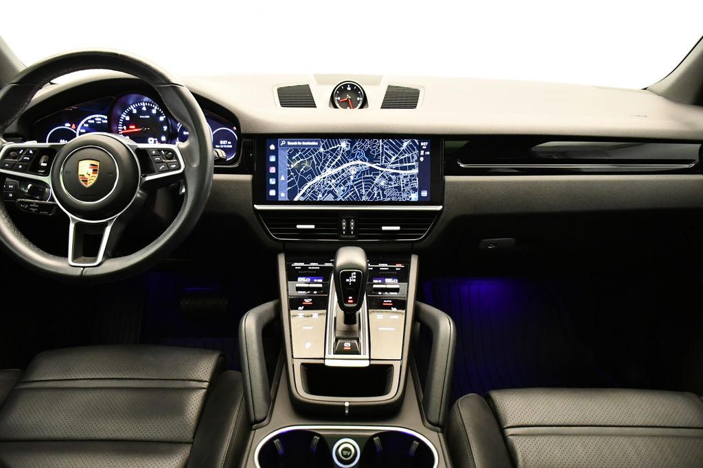 Thumbnail: 2022 Porsche Cayenne - 22