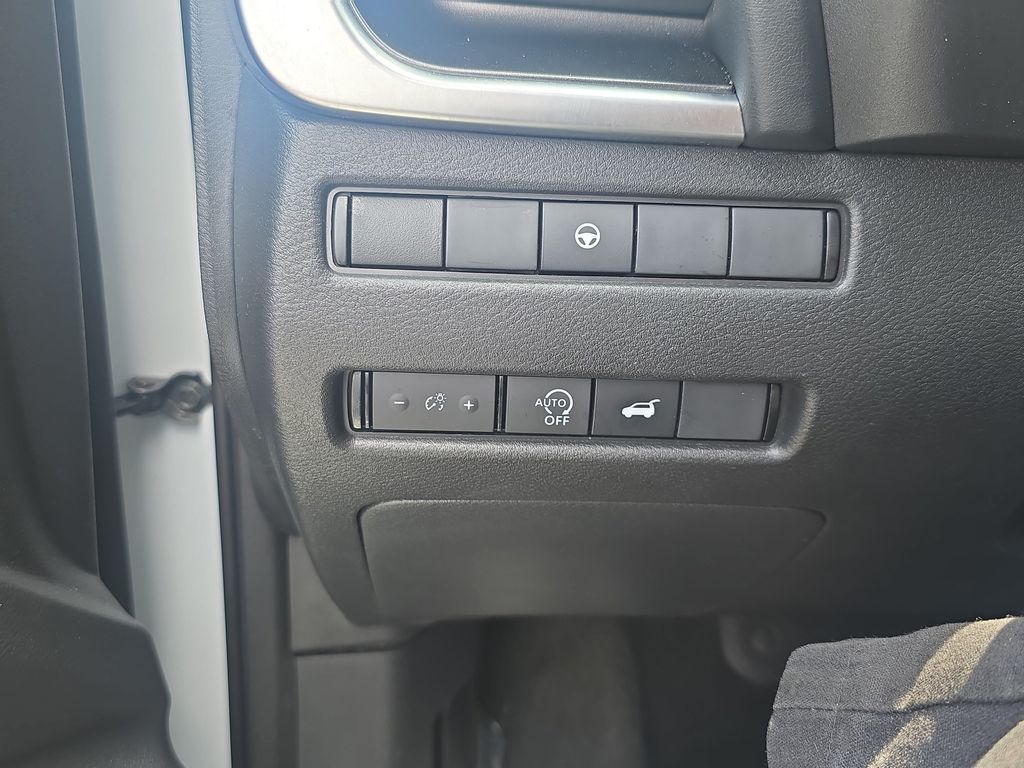 Used 2024 Nissan Rogue SUV