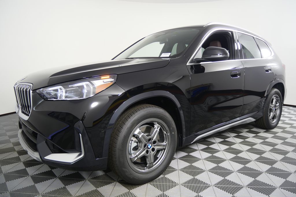 Thumbnail: 2025 BMW X1 - 8
