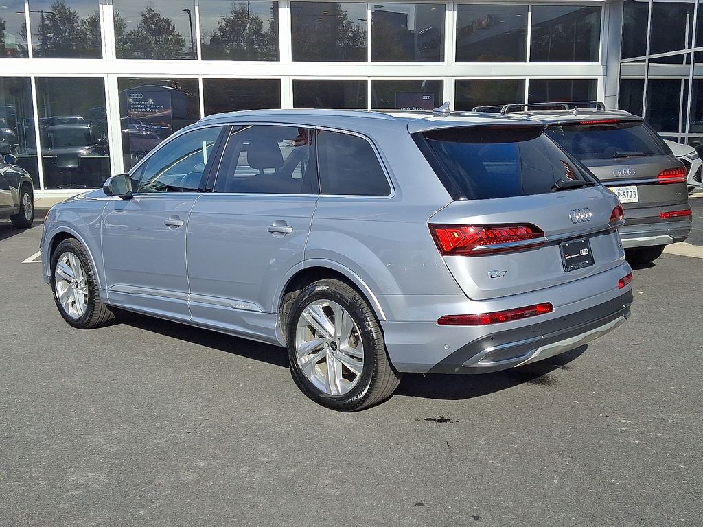 Thumbnail: 2022 Audi Q7 - 6