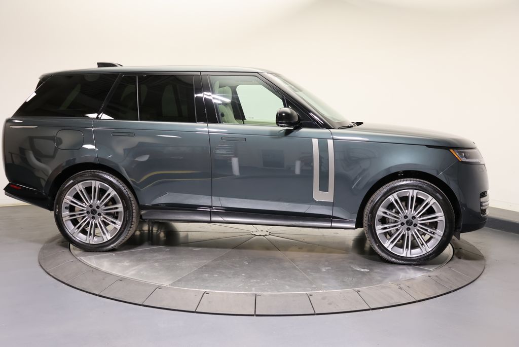 Thumbnail: 2026 Land Rover Range Rover - 6