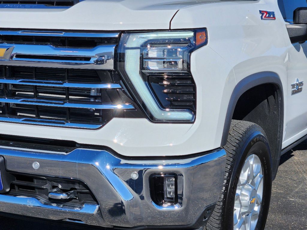 2024 Chevrolet Silverado 2500HD LTZ 7