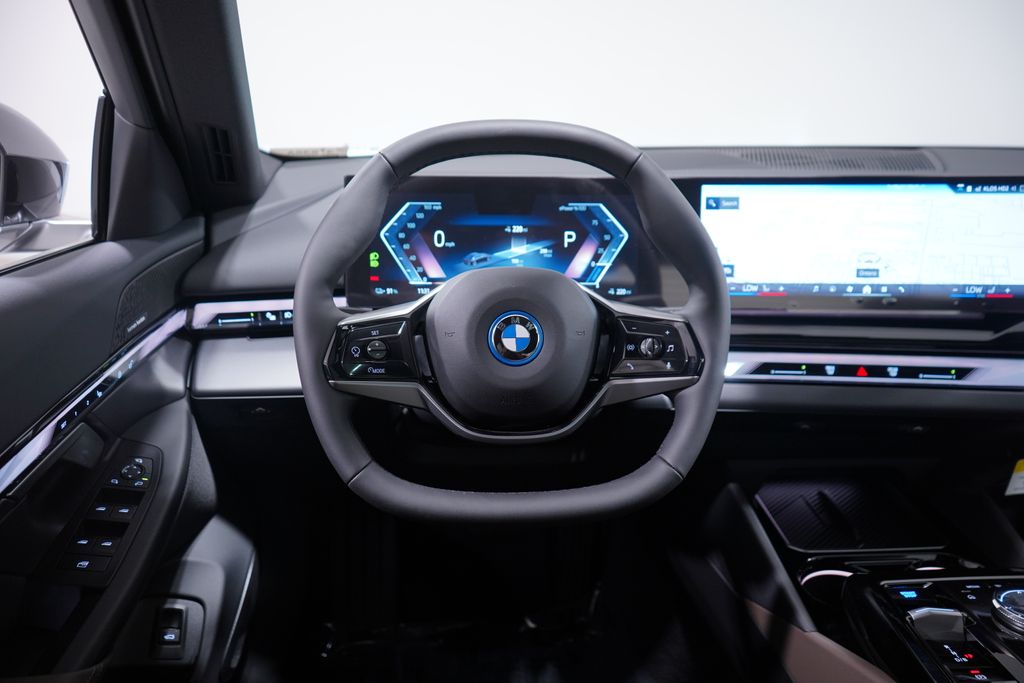 2024 BMW i5 eDrive40 11