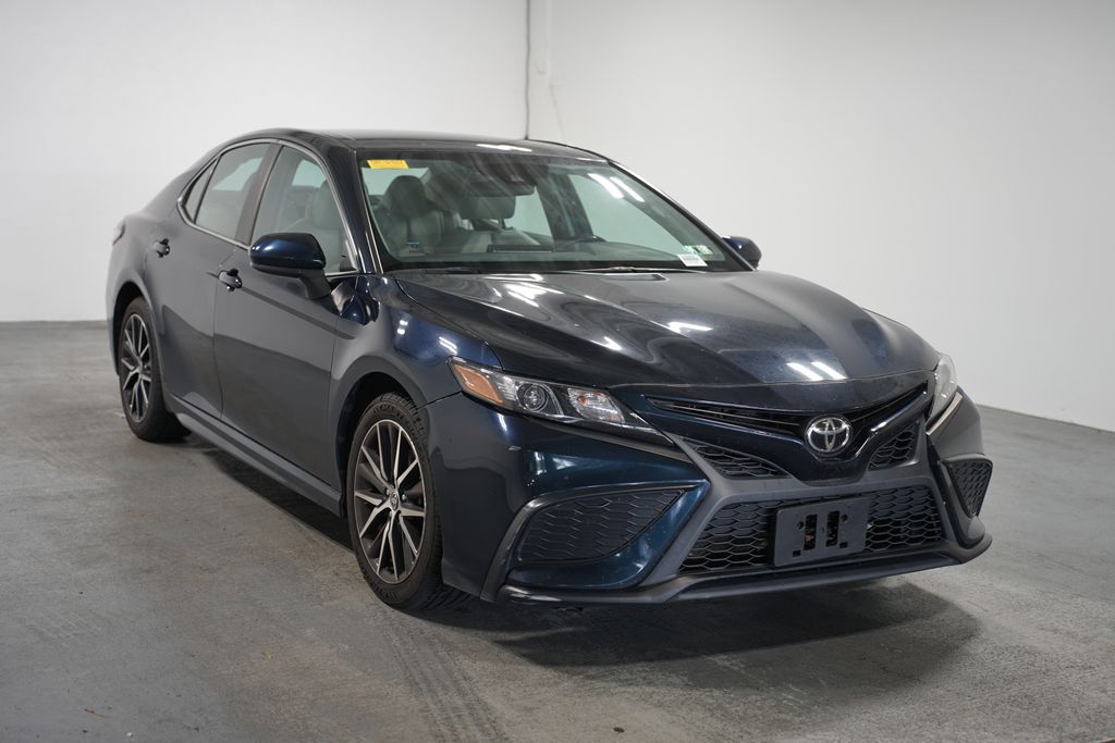 Thumbnail: 2021 Toyota Camry - 3