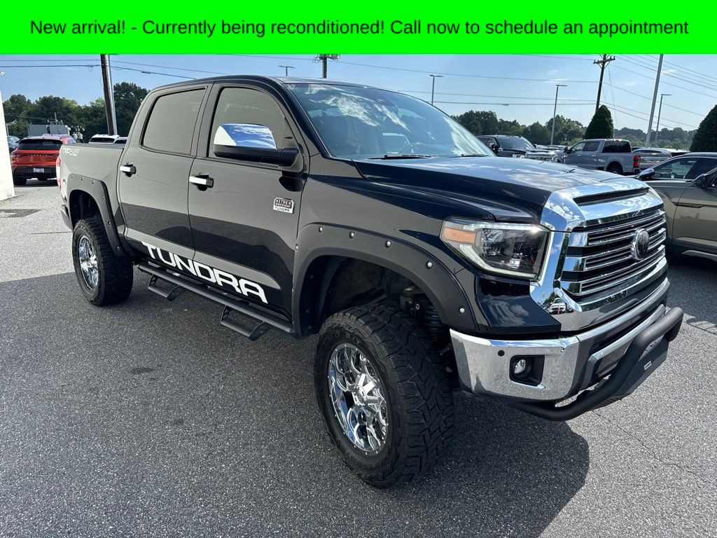 Midnight Black Metallic 2020 Toyota Tundra Pickup Truck Four-Wheel Drive 6-Speed Automatic