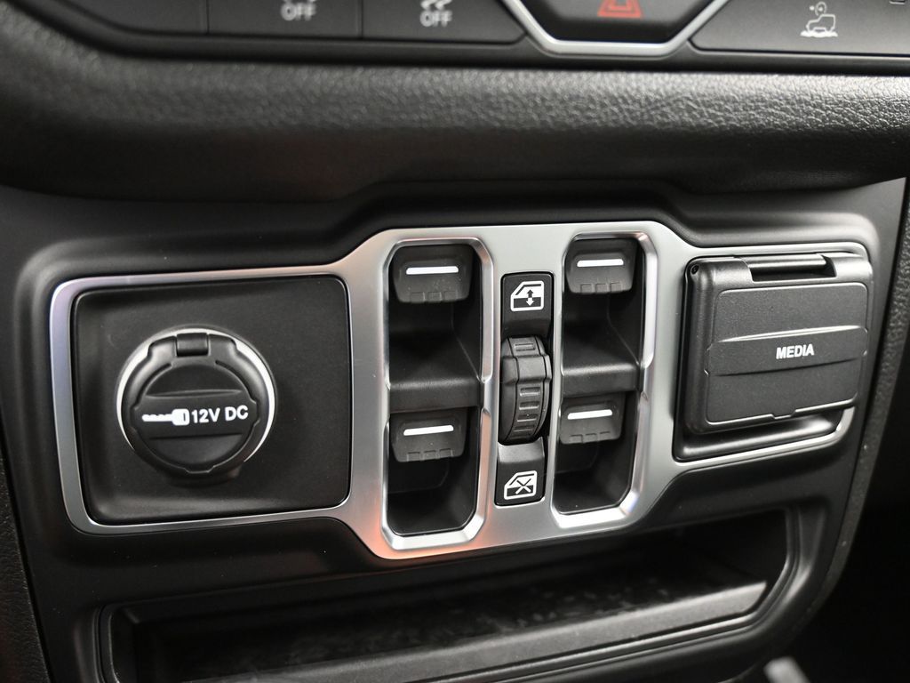 New 2026 Bright White Clearcoat Jeep Sport image 20