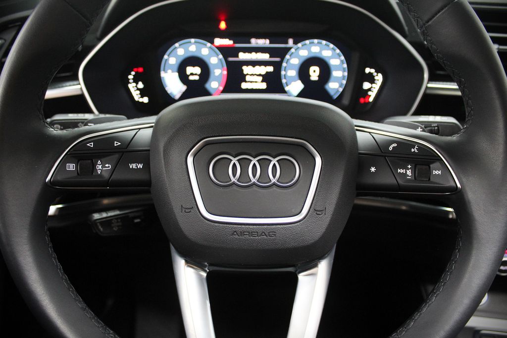 Thumbnail: 2023 Audi Q3 - 27
