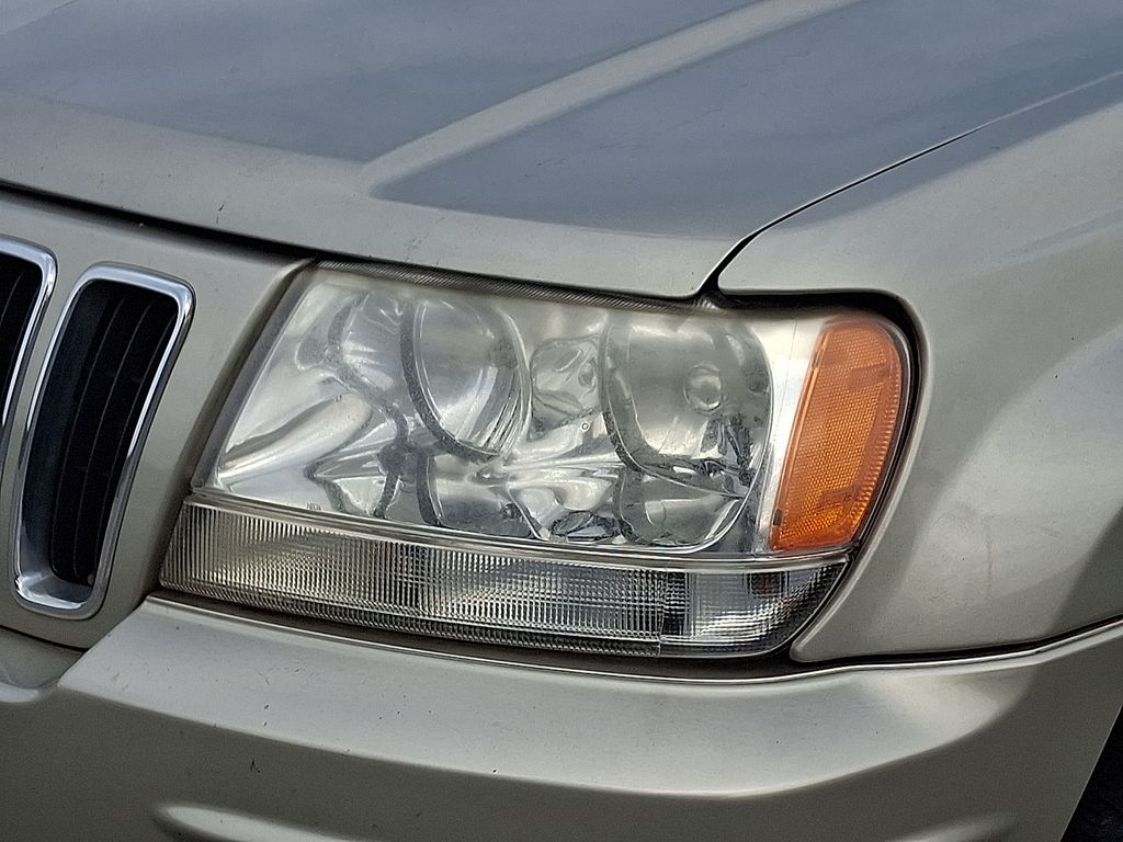 Thumbnail: 2003 Jeep Grand Cherokee - 11