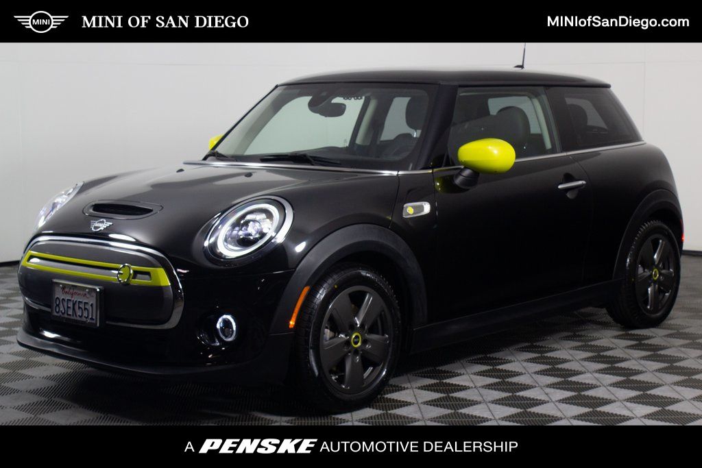 2020 MINI Cooper SE -
                  San Diego, CA