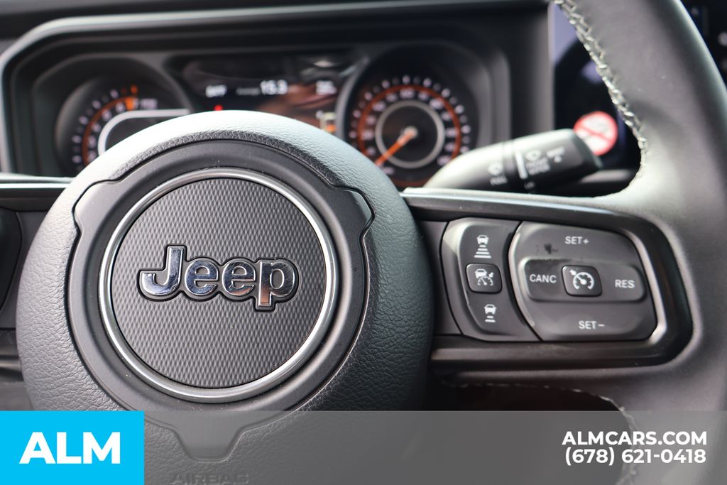 Used 2026 Gray Jeep Mojave image 31
