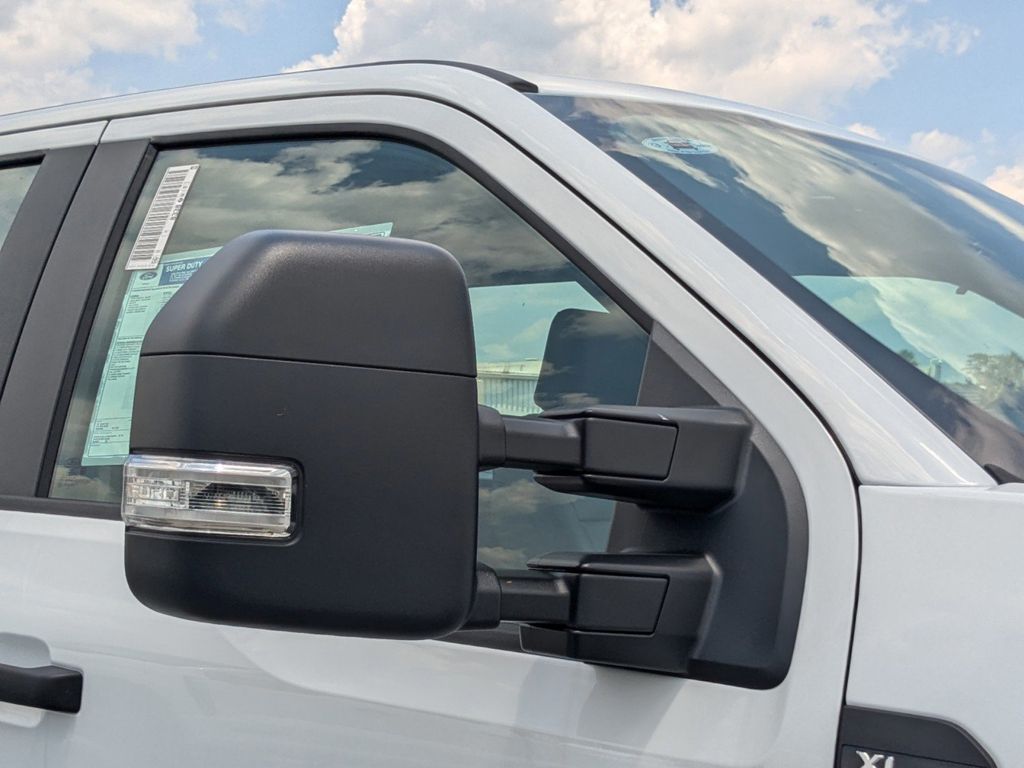 2025 Ford F-250 Super Duty XL