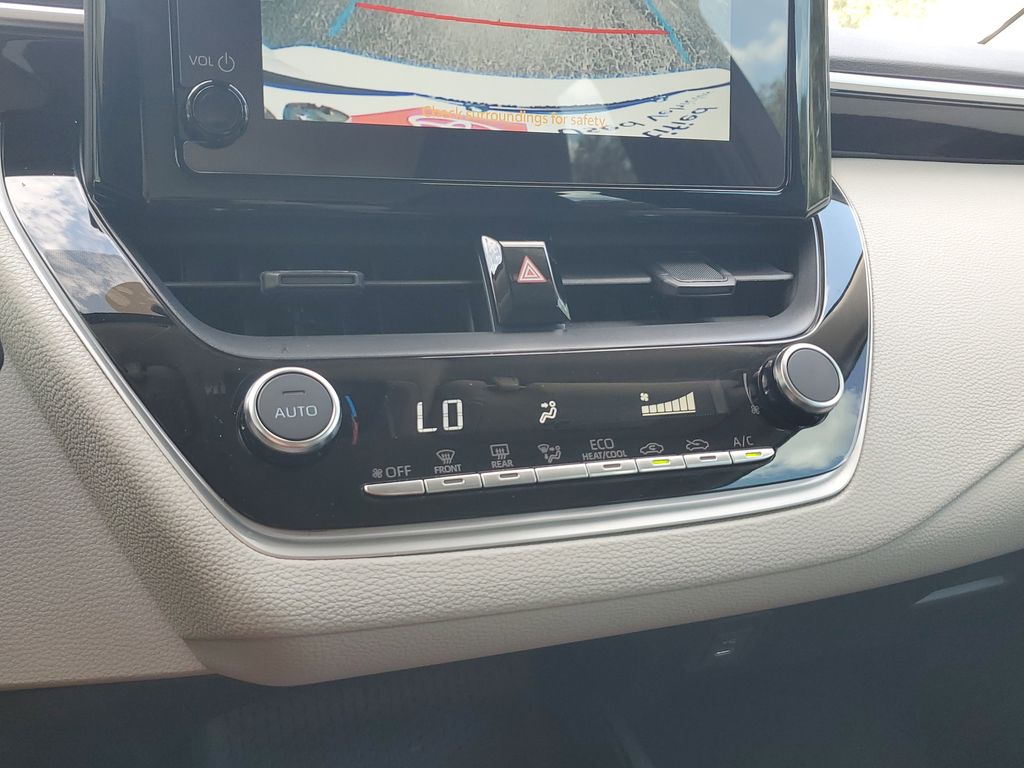 2025 Toyota Corolla LE photo 20