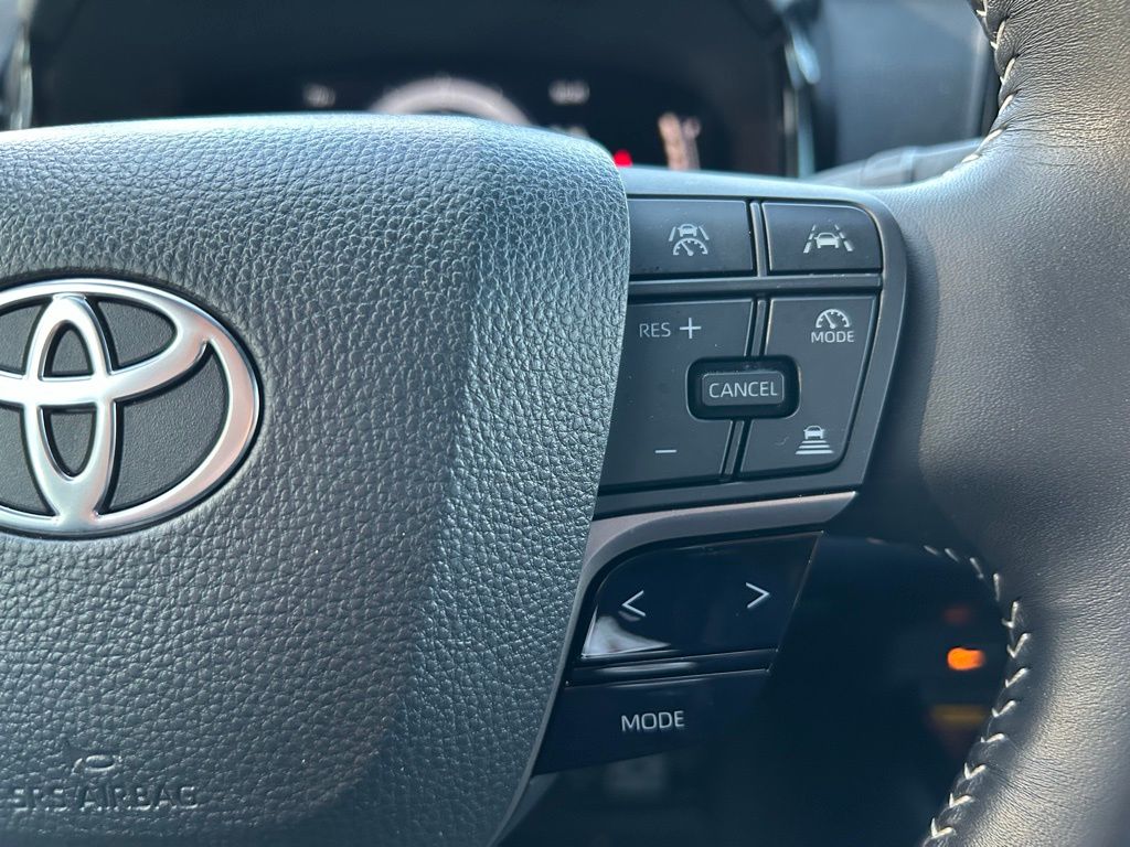 Thumbnail: 2025 Toyota Camry - 19