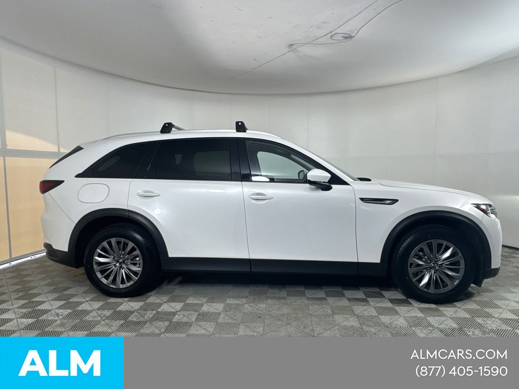 Used 2024 White Mazda Preferred image 6