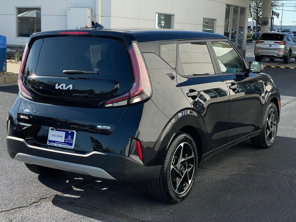 Thumbnail: 2023 Kia Soul - 6