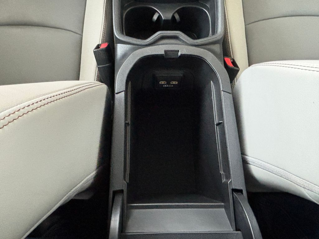 Thumbnail: 2021 Toyota RAV4 - 19