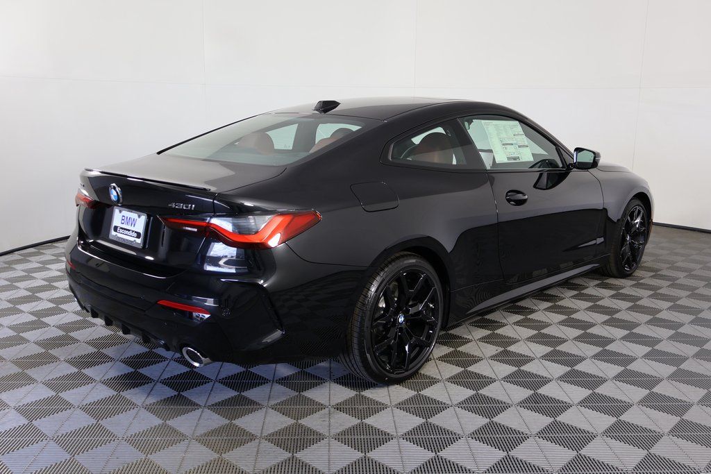 Thumbnail: 2026 BMW 4 Series - 2