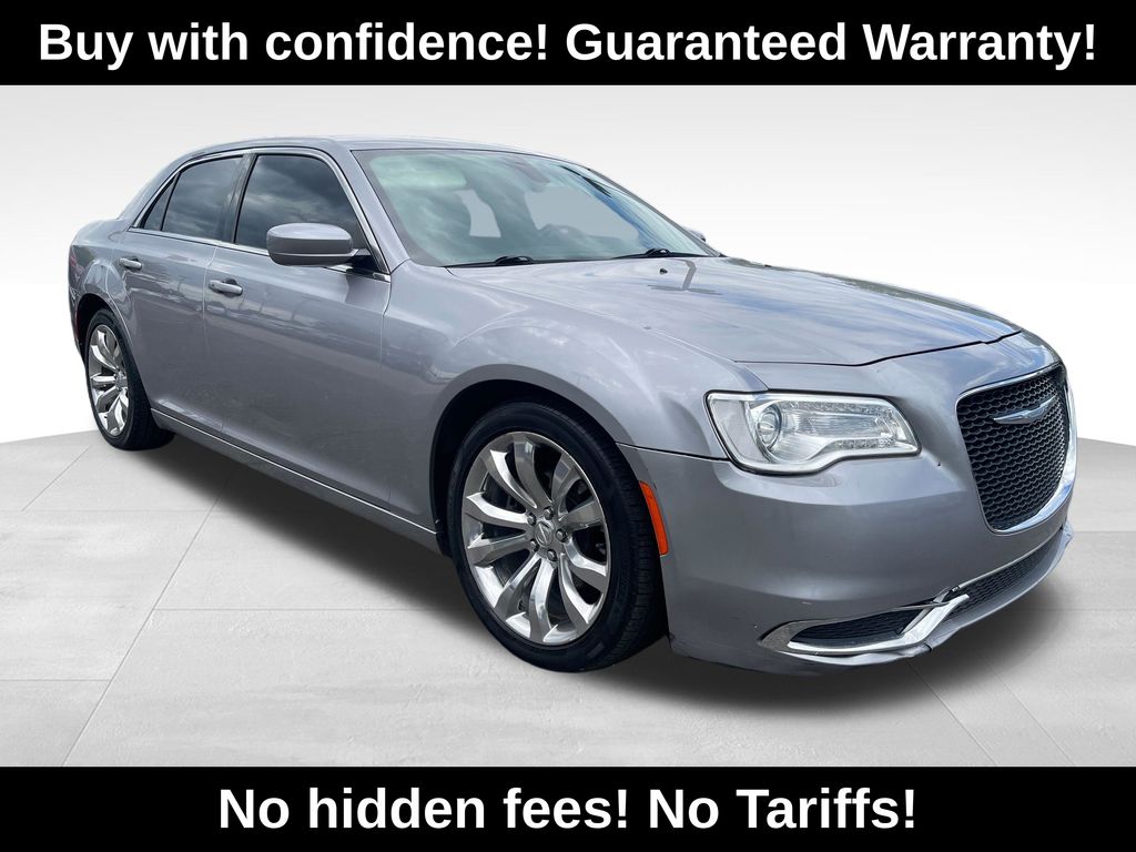 2017 Chrysler 300 Plata (Billet Silver Metallic Clearcoat) Sedán Tracción trasera 8 velocidades Automática