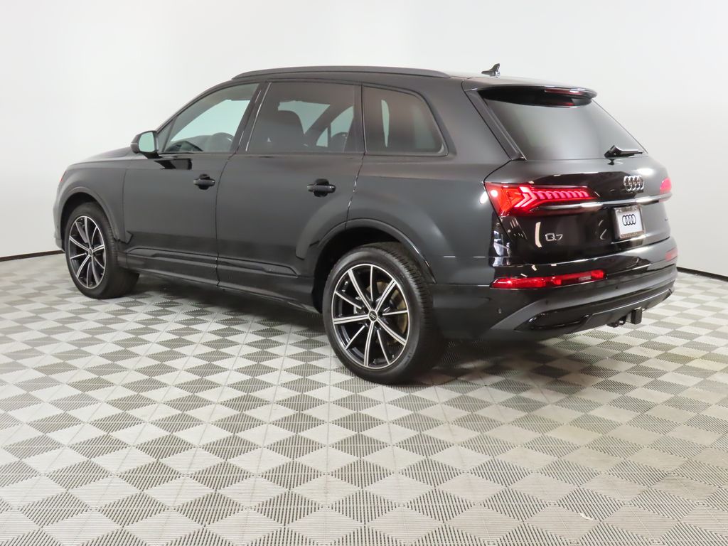 2024 Audi Q7  3