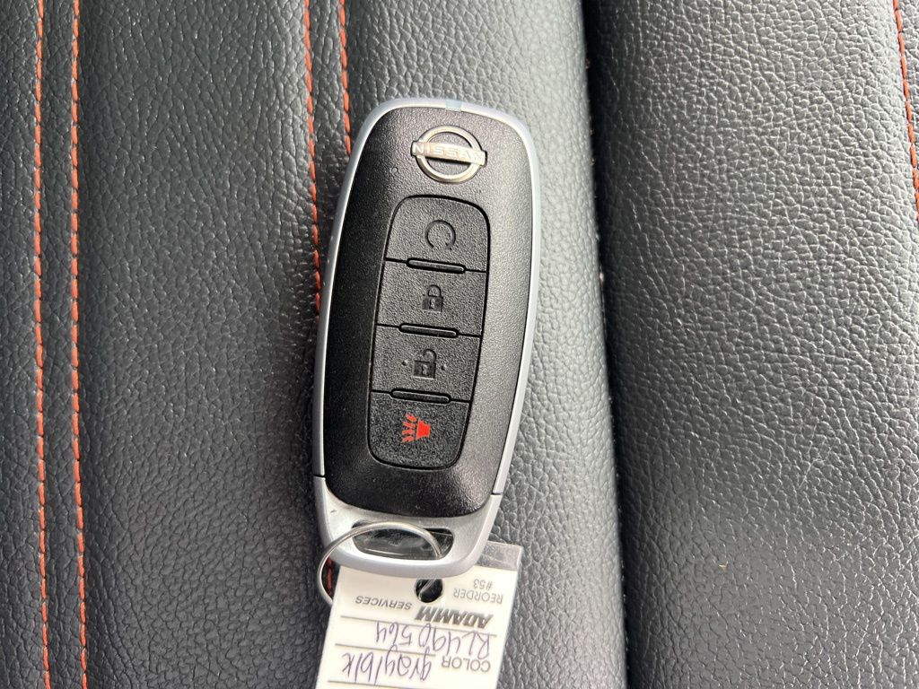 2024 Nissan Kicks SR photo