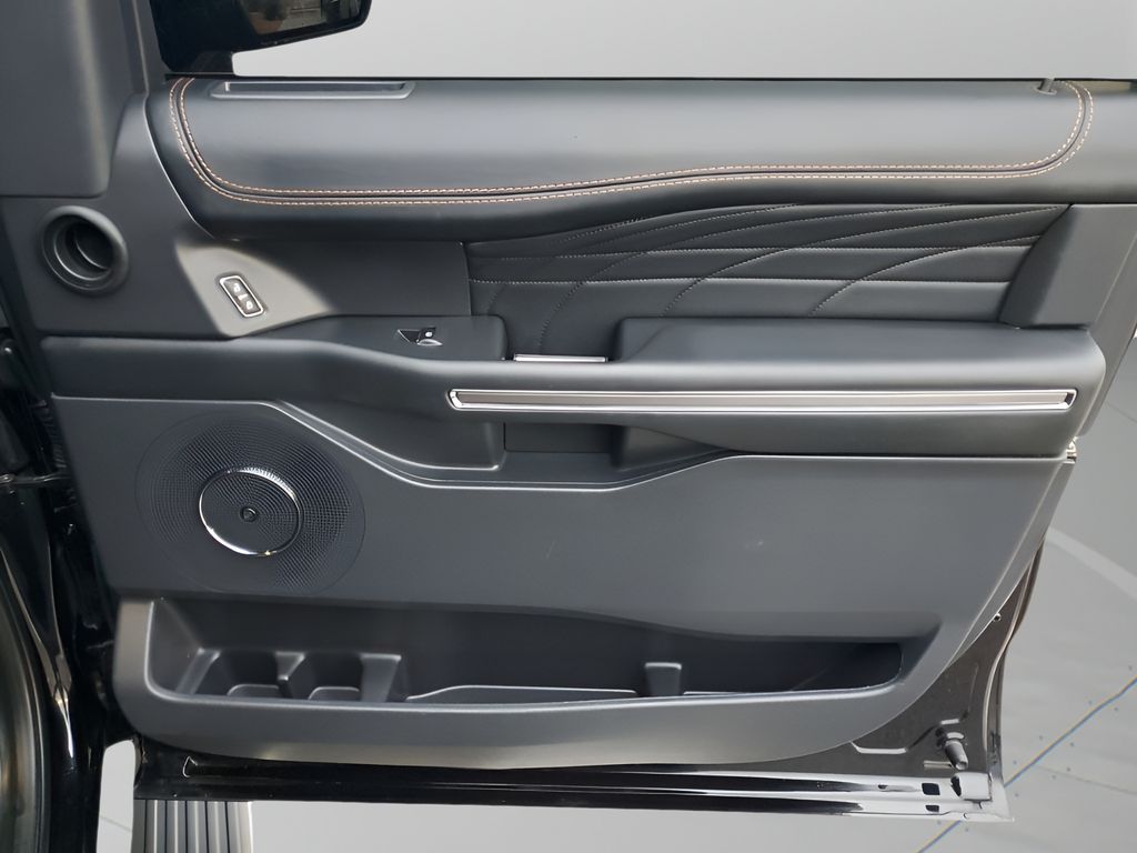 Used Car 2023 Ford Expedition Max  Platinum For Sale Under $60,000 In Austin, Texas