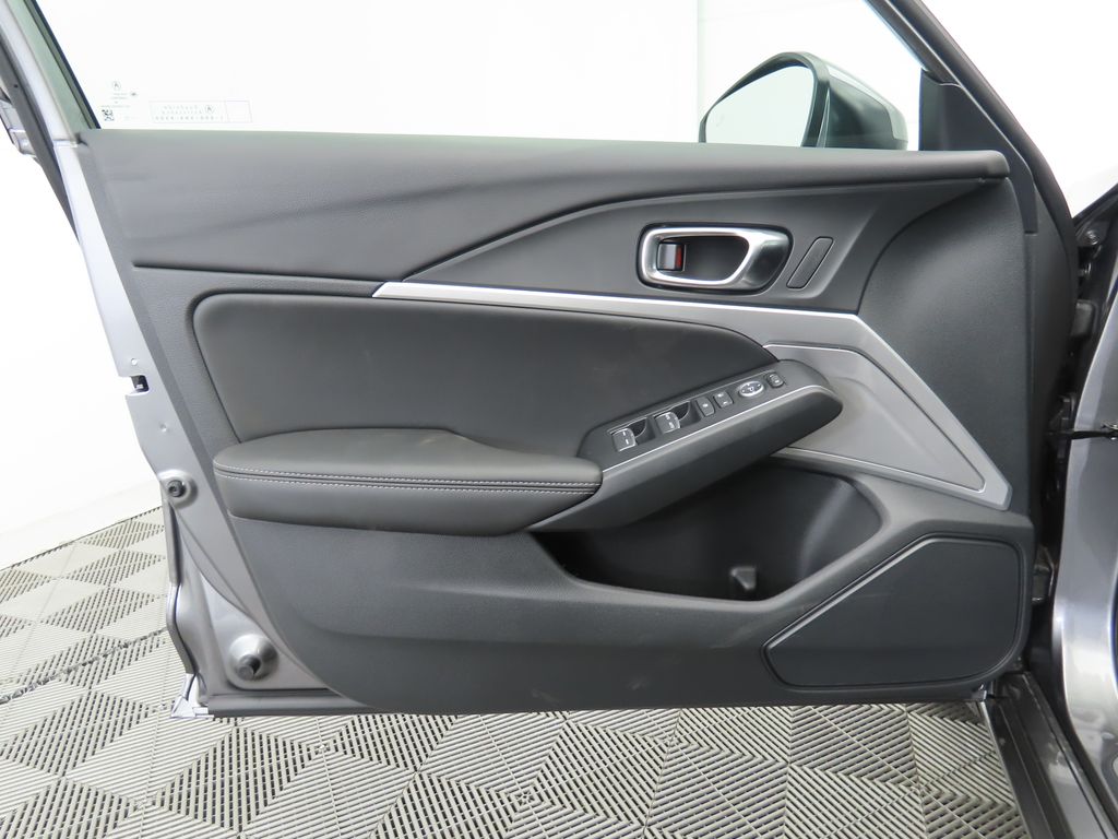 Thumbnail: 2025 Acura Integra - 26