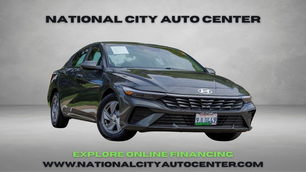 2024 Hyundai Elantra SE
